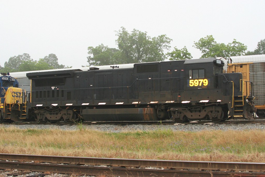 CSX 5979 local power 